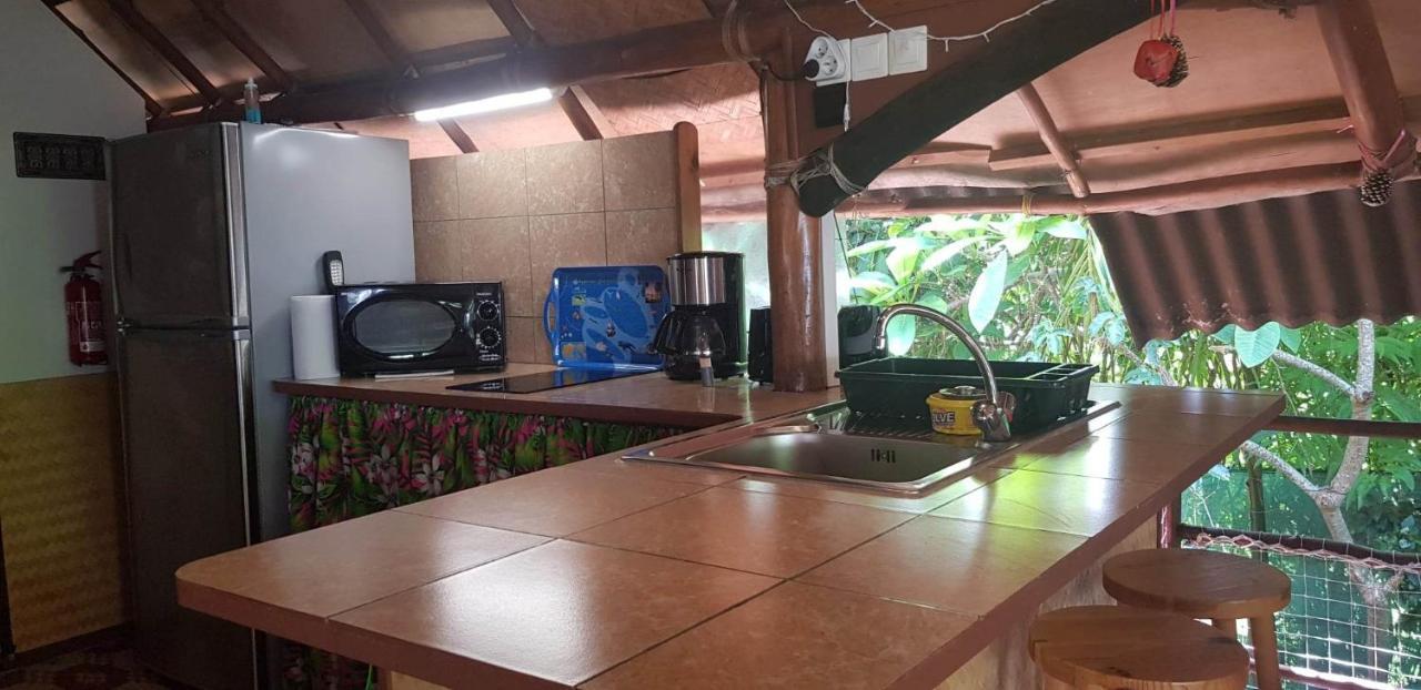 Location " La Pirogue " Maison D'Hotes A Moorea Haapiti Dış mekan fotoğraf